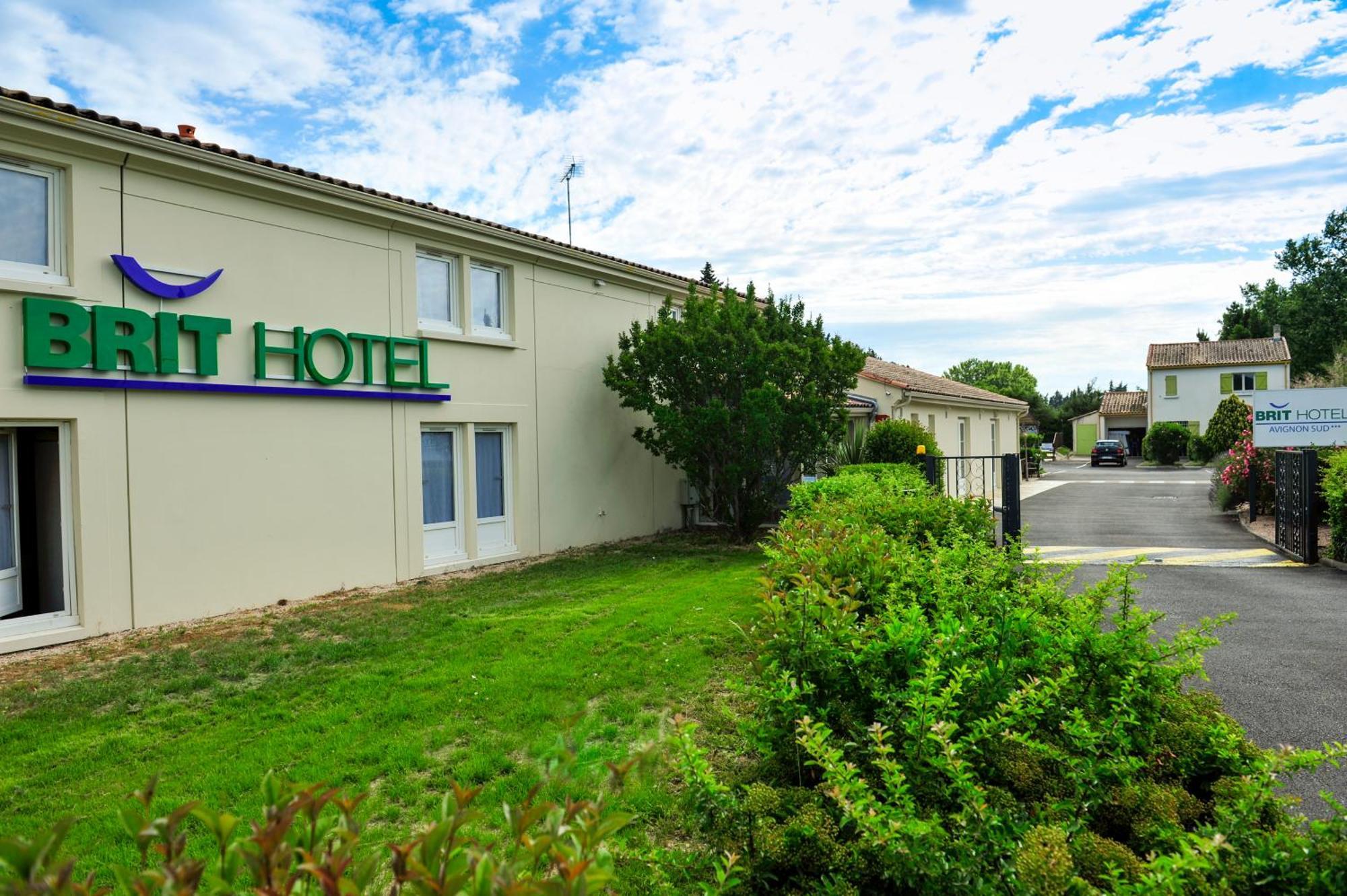 Brit Hotel Avignon Sud Le Calendal Exterior foto